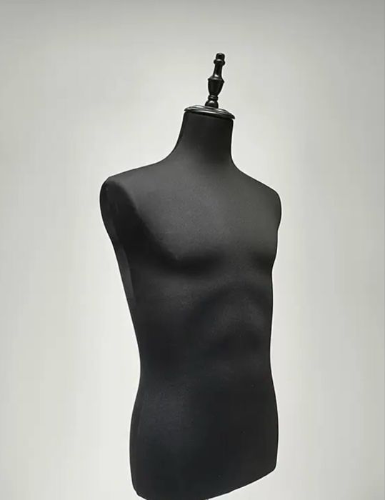 Inchiriere manechin mire