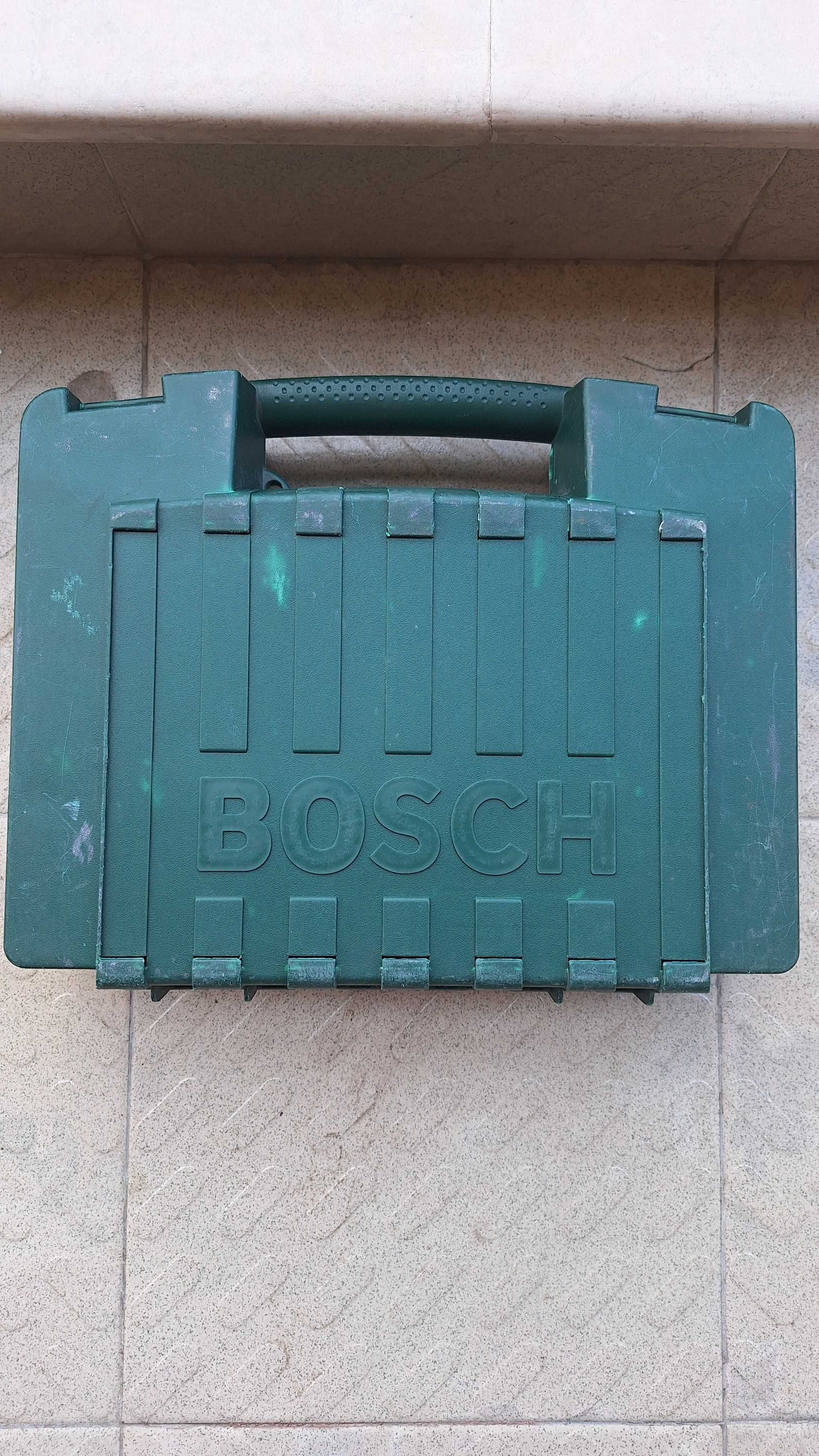 Винтоверт Bosch 14,4V  NiCd - батерията  не държи заряд