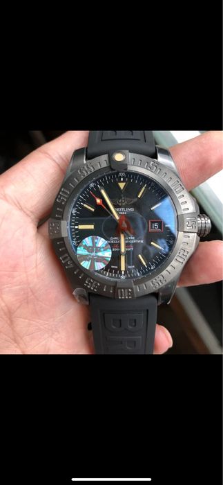 Breitling Avenger Blackbird