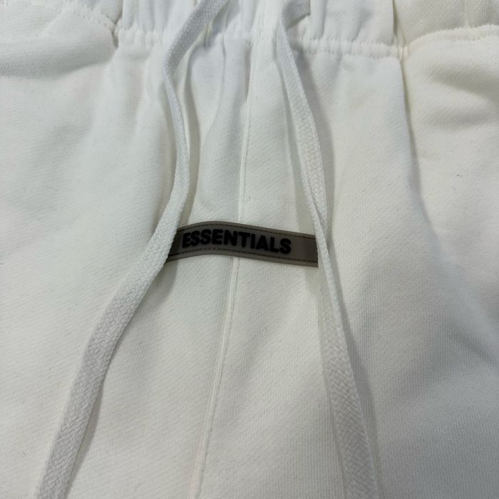 Pantaloni scurti Essentials Fear of God bone