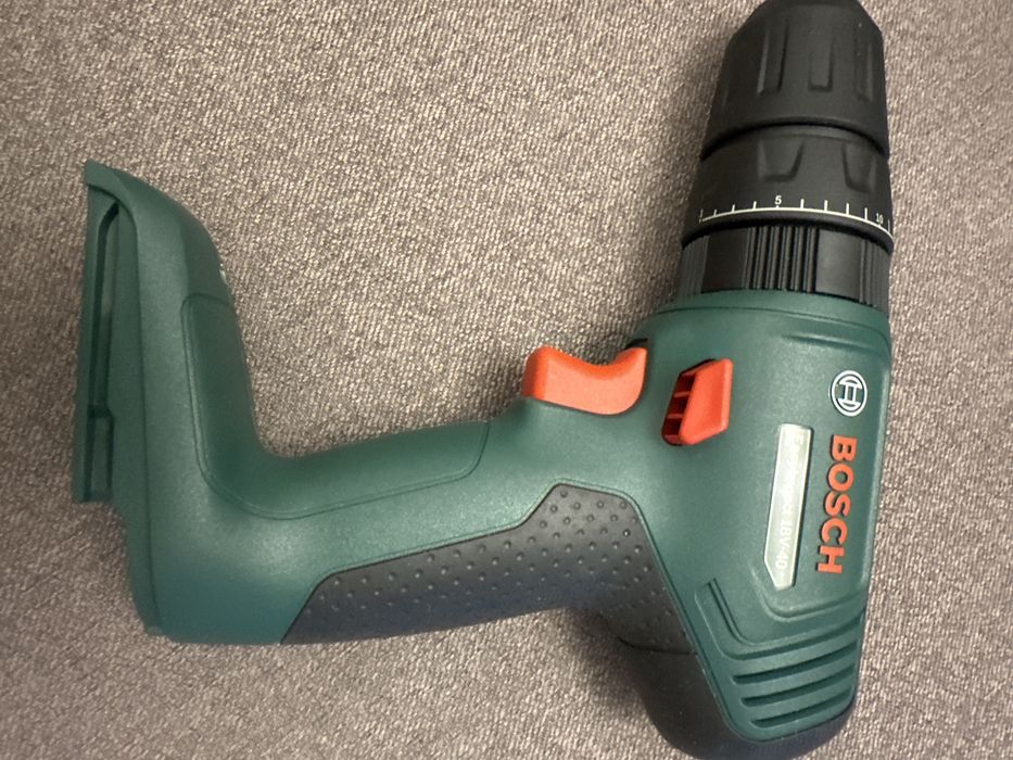 Bormasina bosch easy impact 18v-40