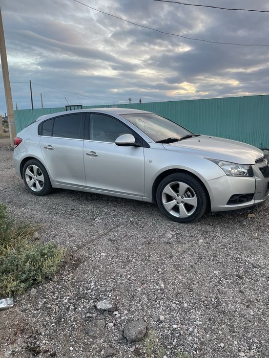 Продам chevrolet cruze