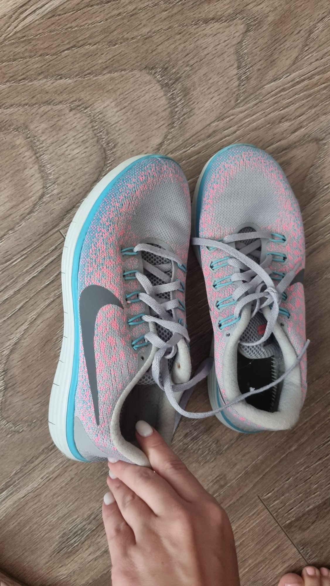 Разпродажба обвуки Nike Juicy Couture 38