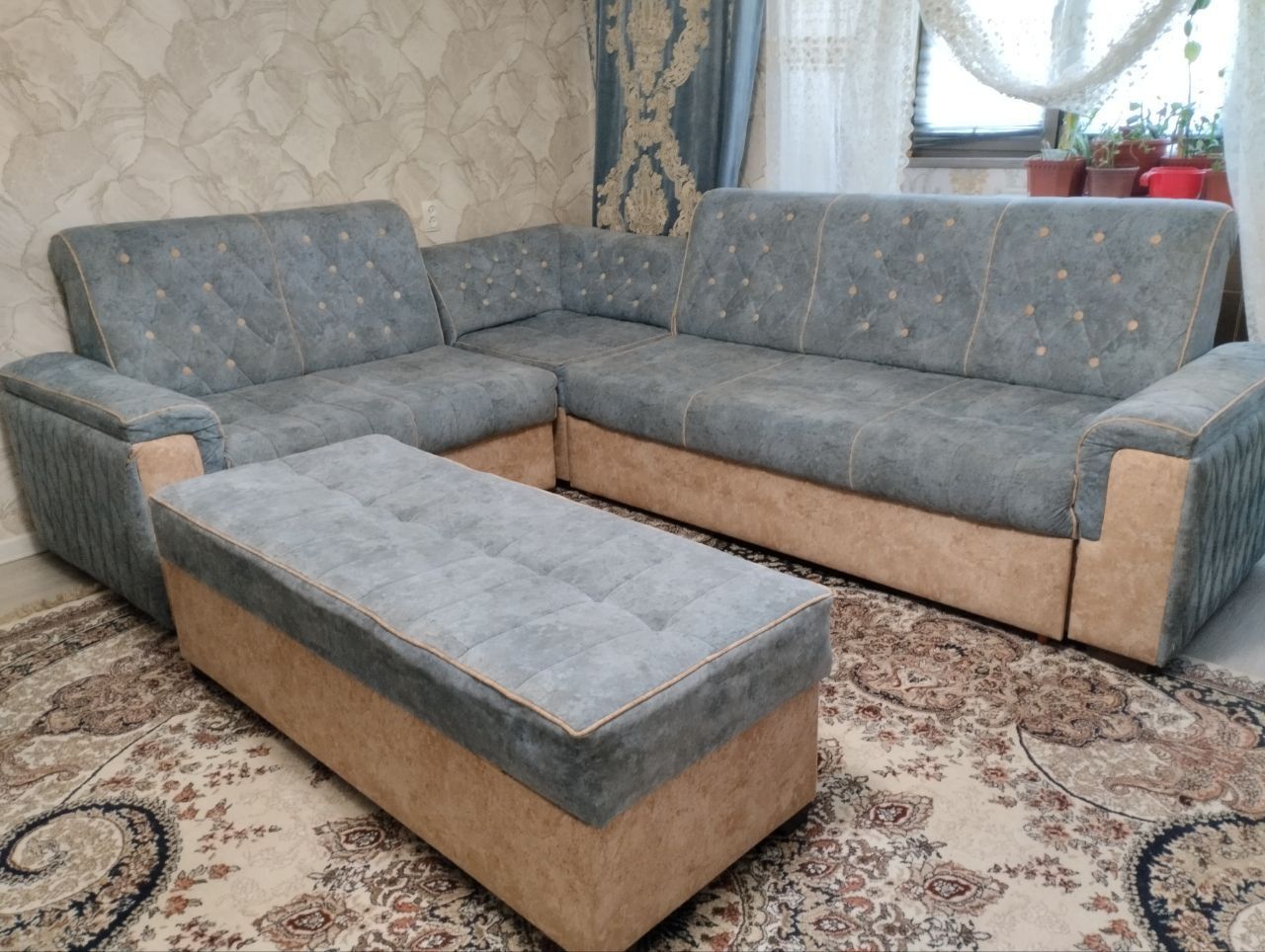 Срочно продам мягкий диван уголок