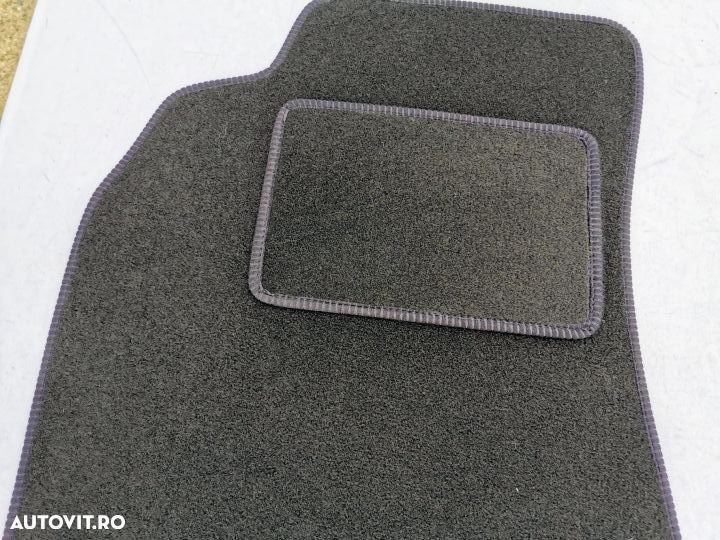 Covorase mocheta AUDI A 4 B8