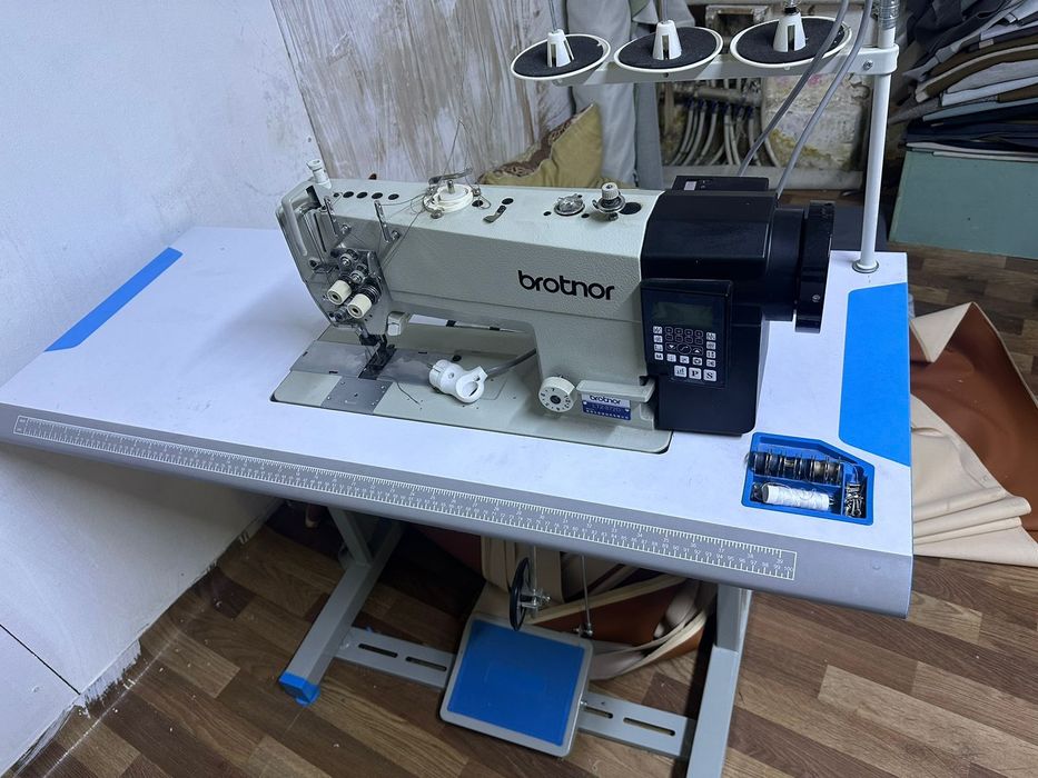 Швейный машина новый