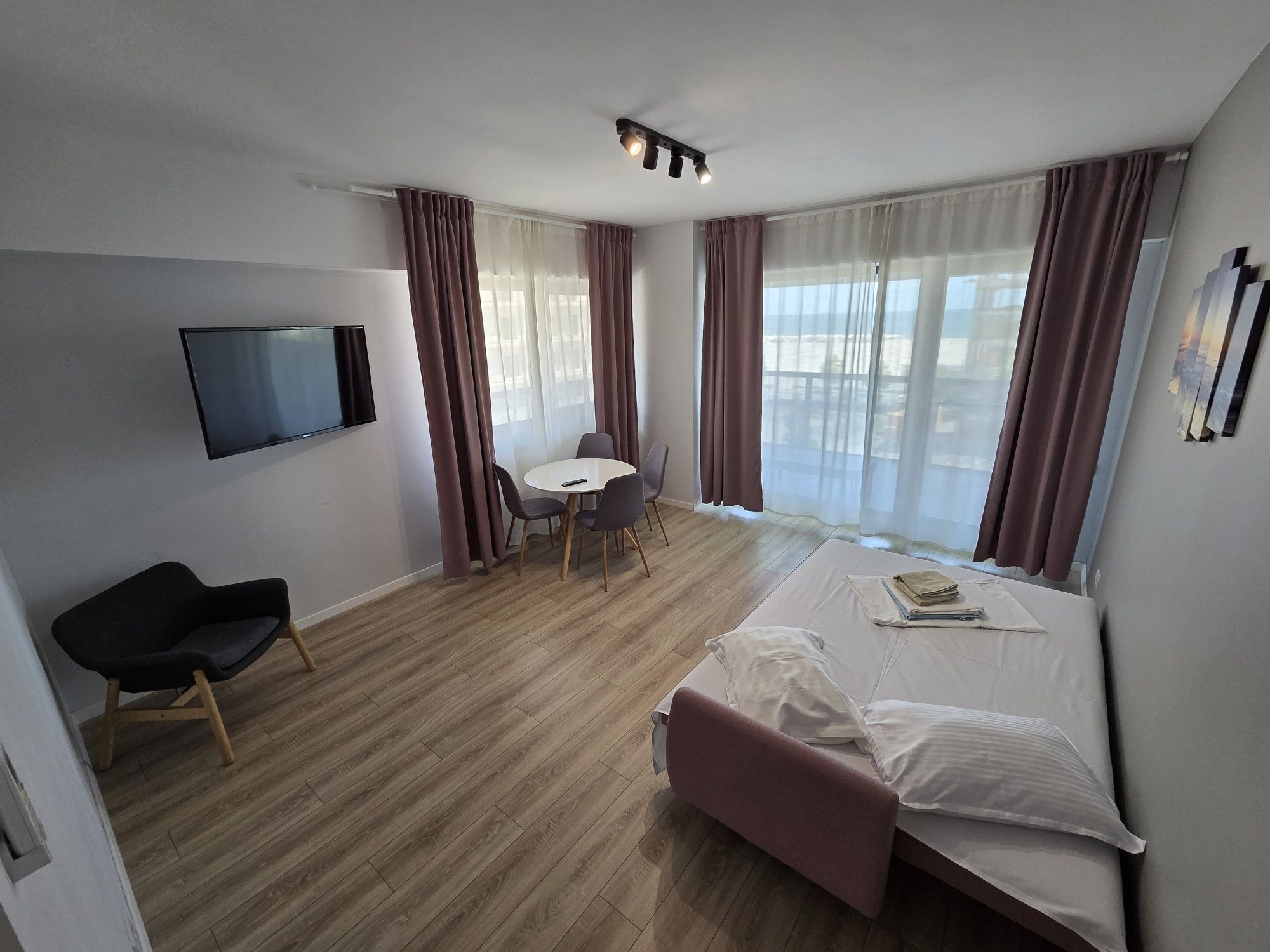 Ap Pe Plaja in Mamaia / VOUCHERE
