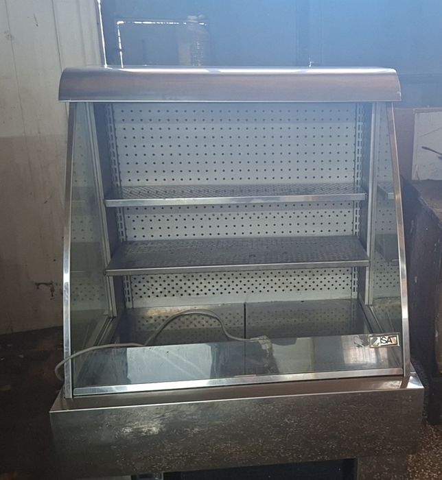 Работеща витрина