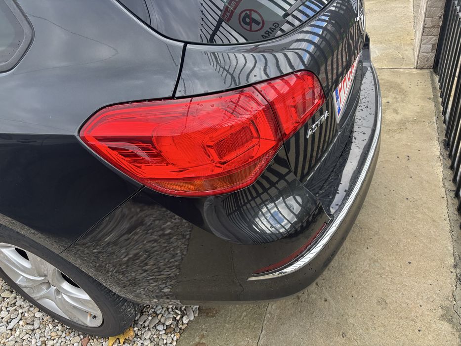 Stop  opel astra j facelift  arioa stanga spate  2016