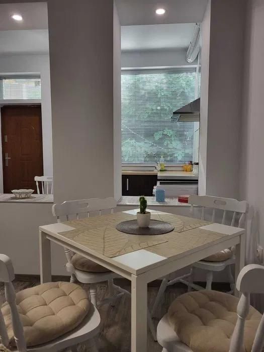Дава се под наем Двустаен апартамент в Варна, Център - 60 кв.м за 600 € - Снимка #4