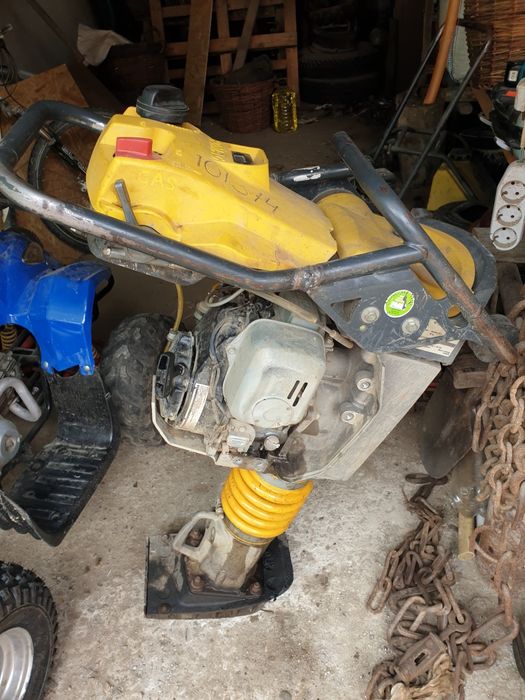 inchiriez mai compactor, placa și picamer, mașina taiat beton,betonier