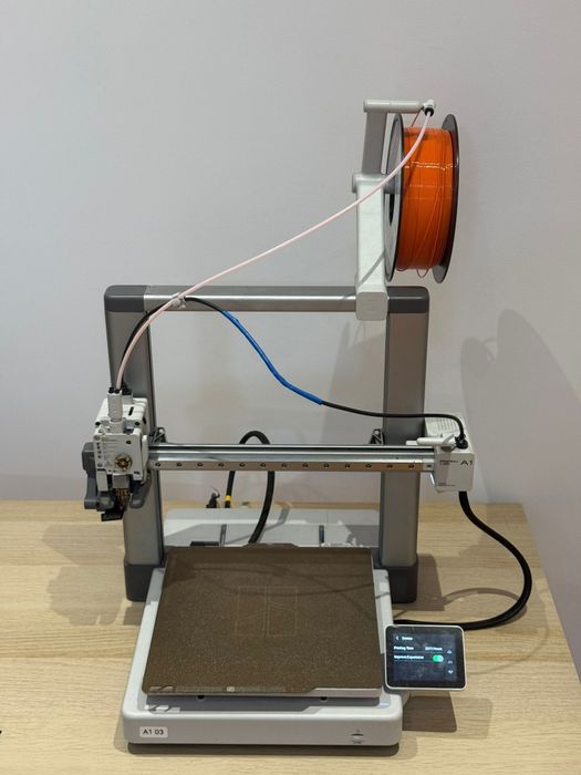 Imprimanta 3d Bambu Lab A1 in stare foarte buna