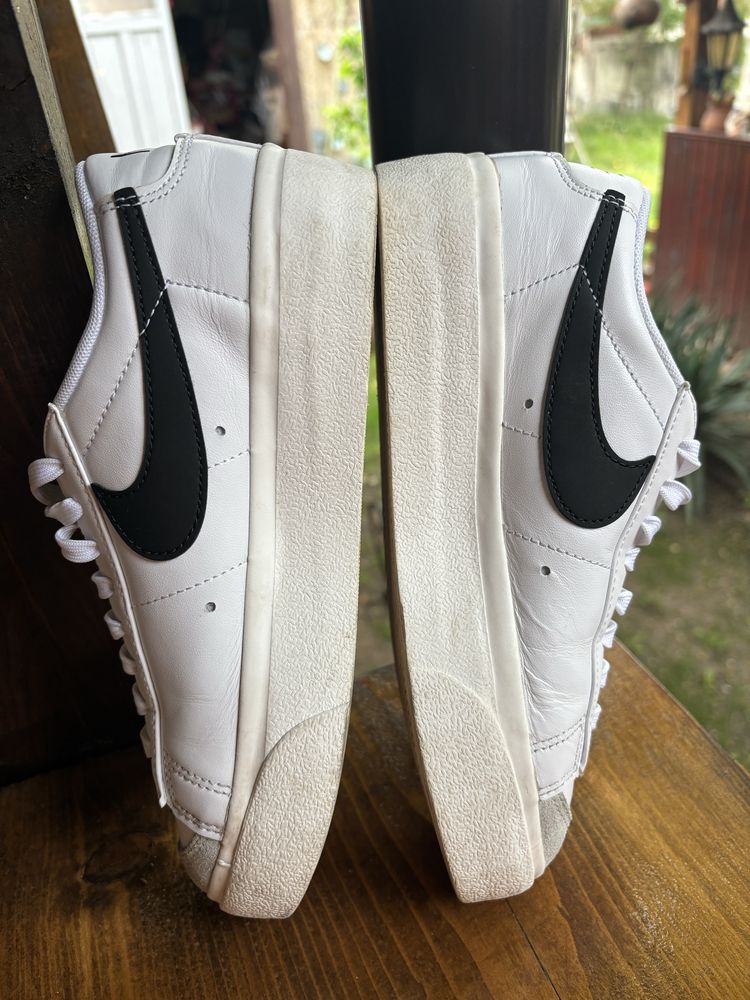 Дамски кецове Nike Blazer (38)