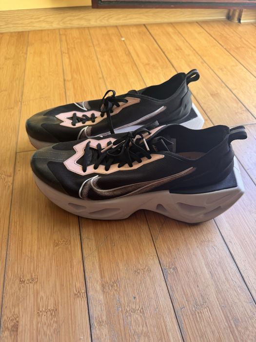 Женски маратонки Nike