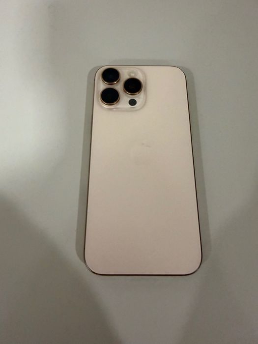 iPhone 16 Pro Max (desert titanium)