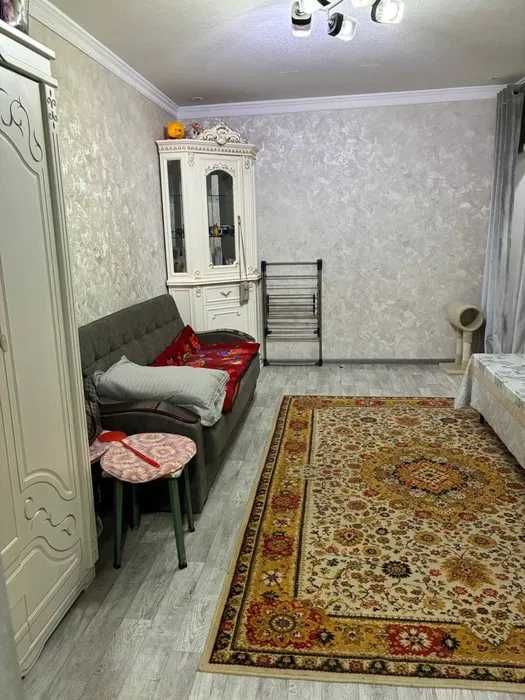 Юнусабад 13 квартал 1*2/4/4 Хорошим ремонт. ор-р ул.Булвар, метро 400м