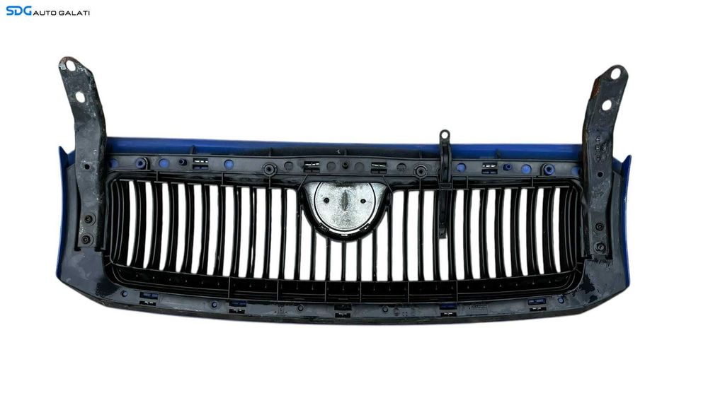 Grila Centrala cu Emblema Sigla de pe Capota Motor Radiator Skoda Fabia 1 2000 - 2007 Cod 6Y0853668 [L5320]