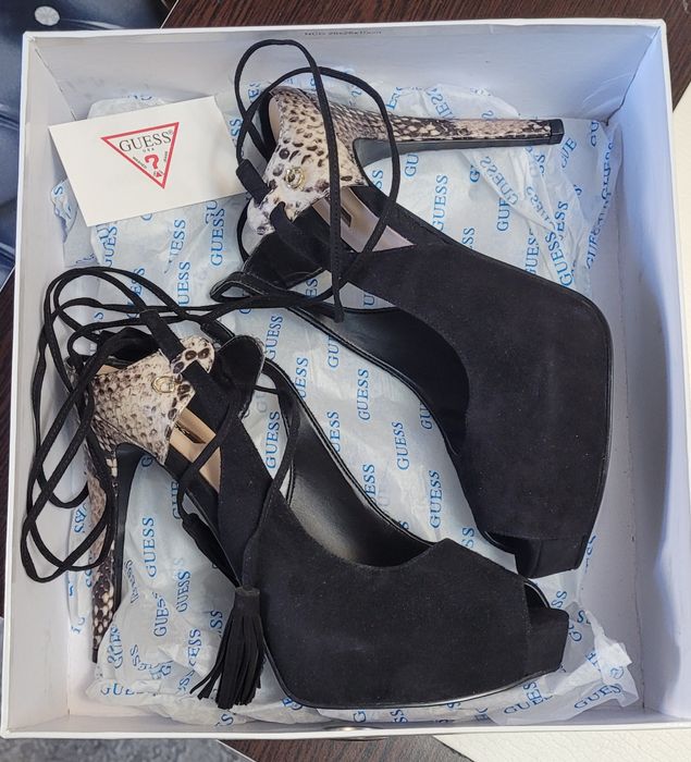 Sandale piele GUESS noi și originale! Mar 40