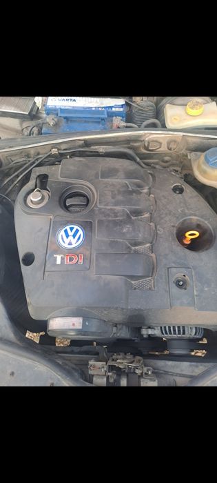 Vând motor vw Passat b5.5 1.9 cod motor avf 131 cp Motor se da cu prob
