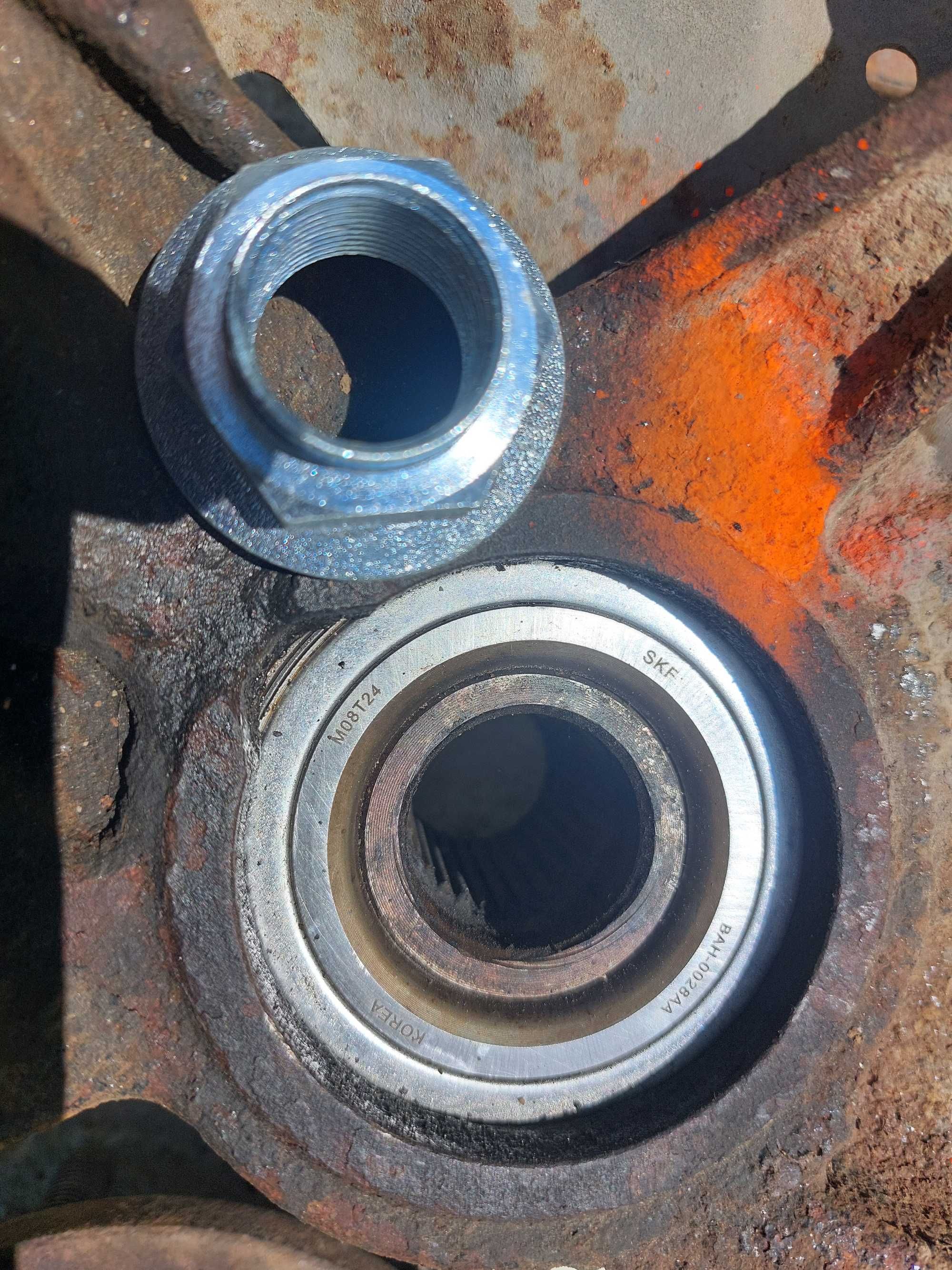 Мазда 6 главини с набити нови лагери Mazda 6 03-08 г.