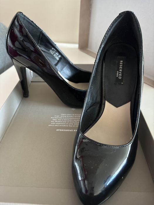 Обувки номер 37,38