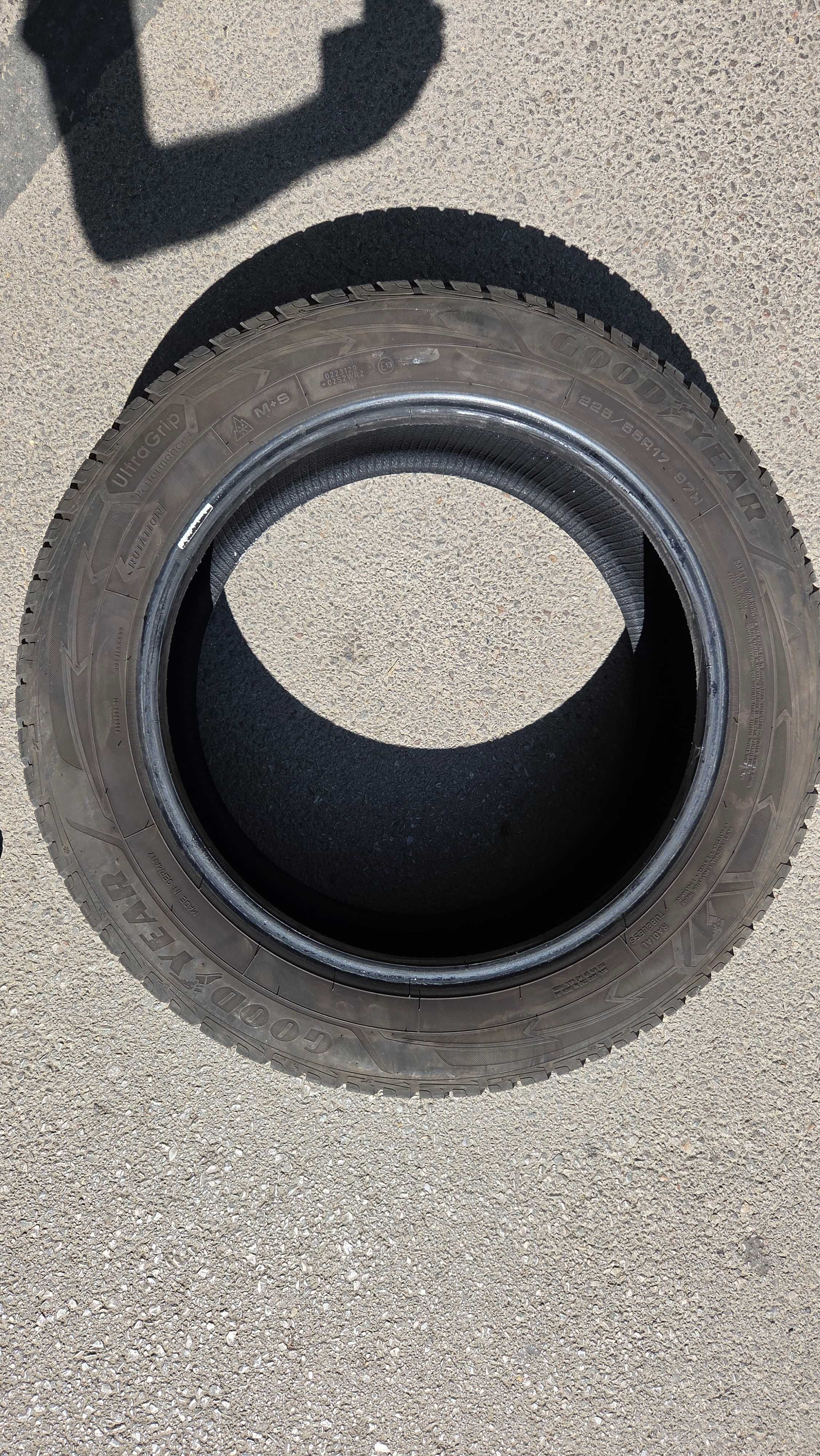 4 бр зимни GOODYEAR UltraGrip Performance Plus 225/55R17 97H, DOT 2020