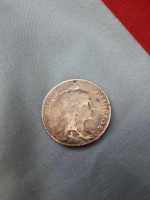 Монета старинная Франции