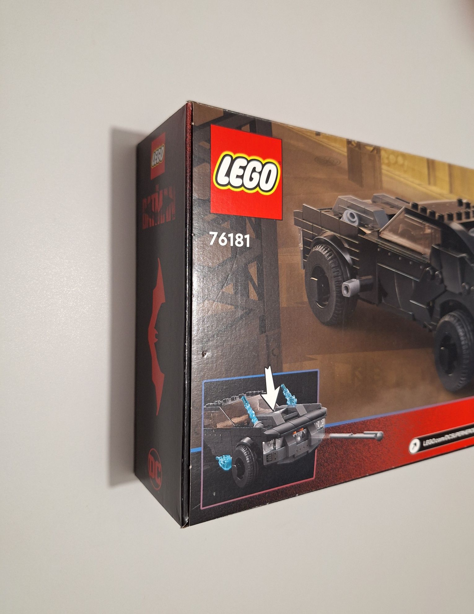 LEGO 76181 Batmobile: Urmarirea lui Penguin