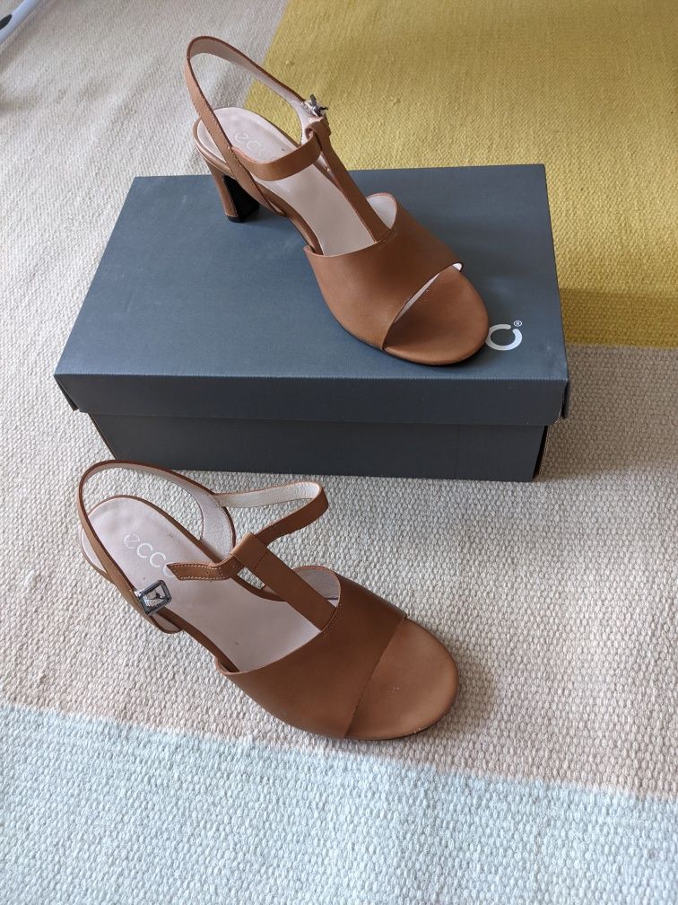 Sandale Ecco Dama Maro CA NOI - Ecco shape sleek sandal camel