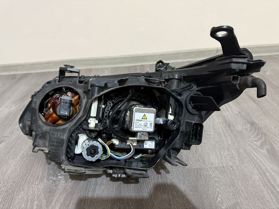 Set faruri xenon (adaptive )
