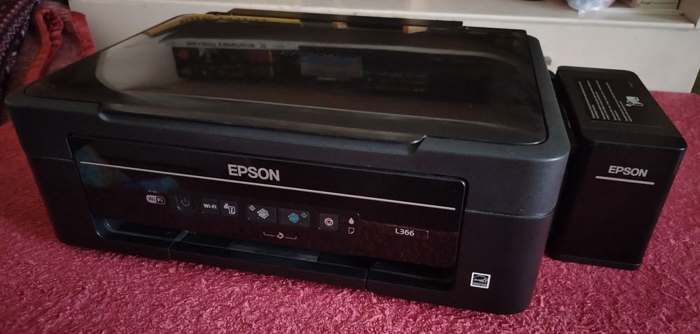 Продам МФУ Epson