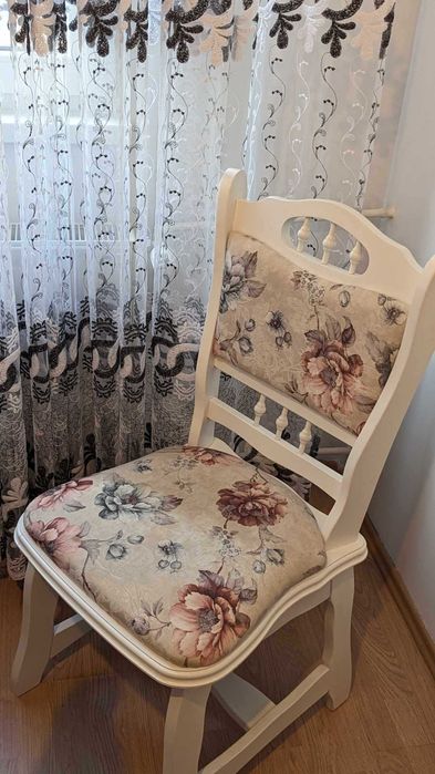 Masa si scaune de fag