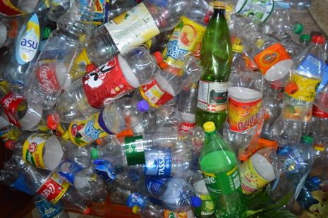 ПРОДАМ БУТЫЛКИ пластиковые от разных напитков (соков) ! Чистые ! Б/у.