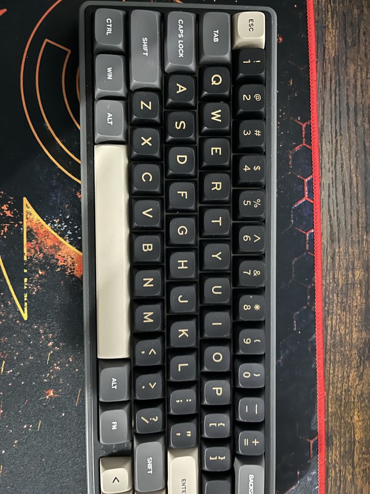 Royal Kludge RK R65