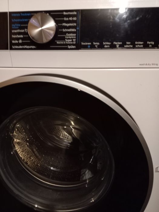 Комби Пералня и сушилня в едно.Сименс 9/6кг.