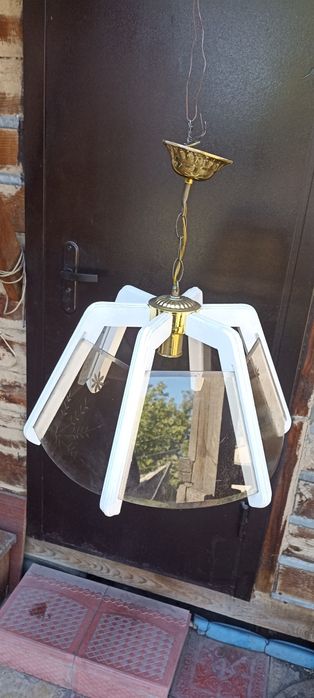 Продам люстру люстру