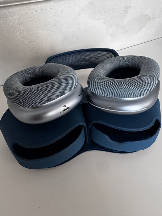 AirPods MAX в отличном состоянии