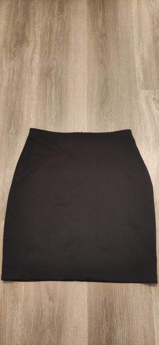 Дантелена бална рокля