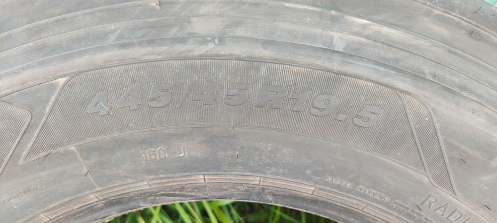 Продавам гума за тежкотоварно ремарке 445 45 19.5