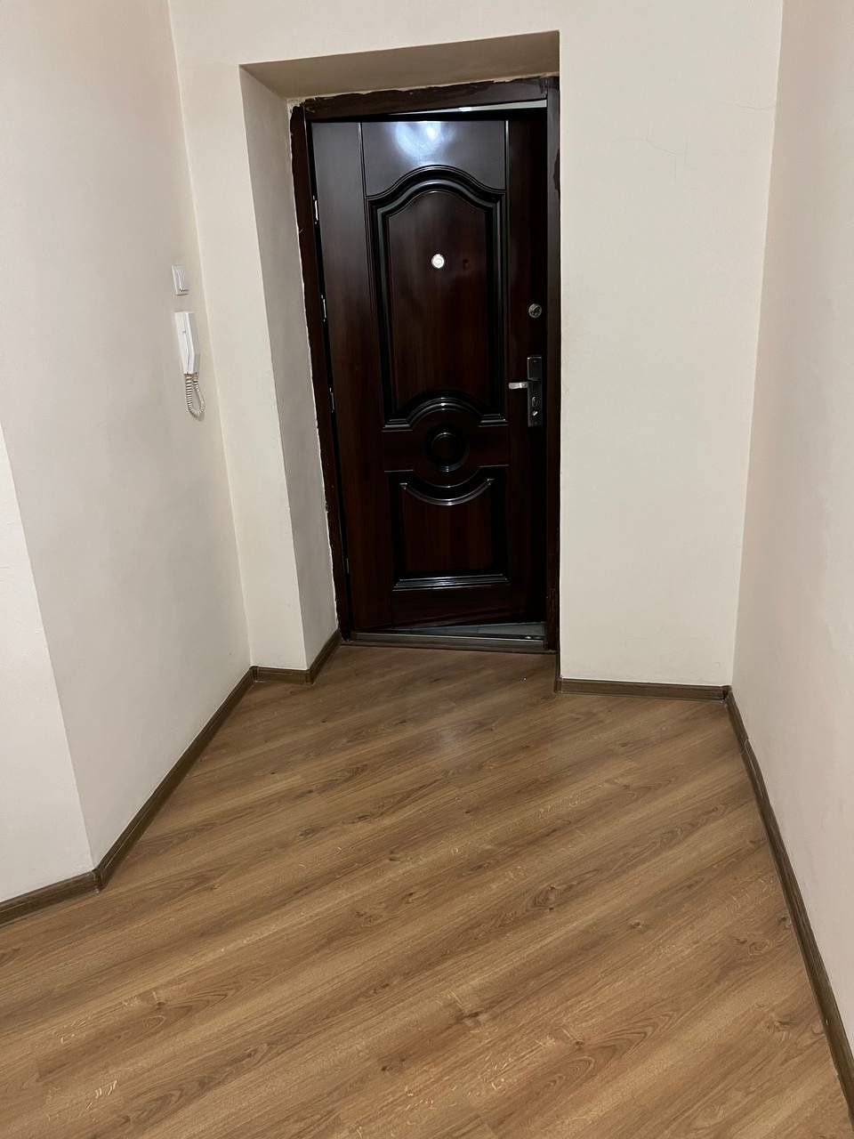 Arenda kvartira Sergili 6 A moshina bozor orqasida