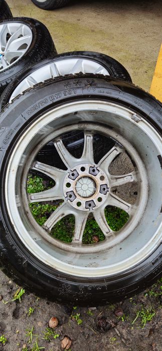 Гуми с джанти style 245