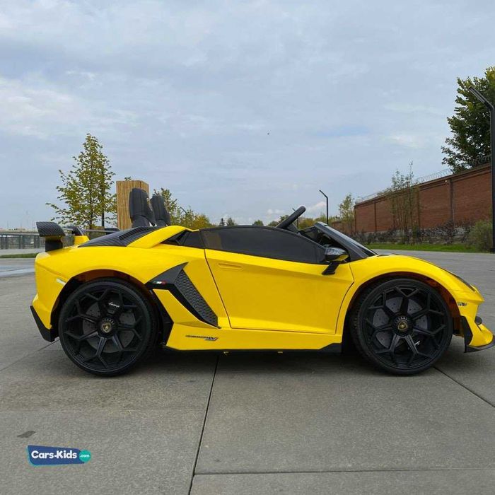 Электромобиль Lamborghini Aventador SVJ Drift Yellow Carbon