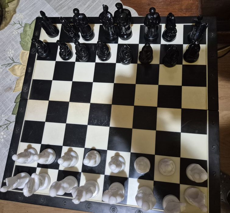 Vind șah vitange cu cutie  și piese