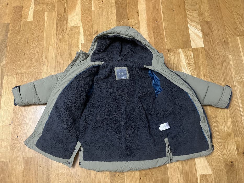 Vand geaca iarna Next masura 4-5 ani, masura 110