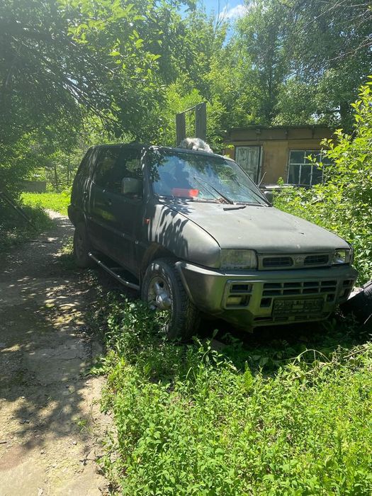 Продаю Nissan