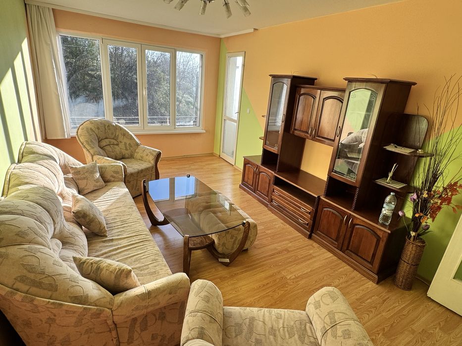 Двустаен тухлен апартамент под наем