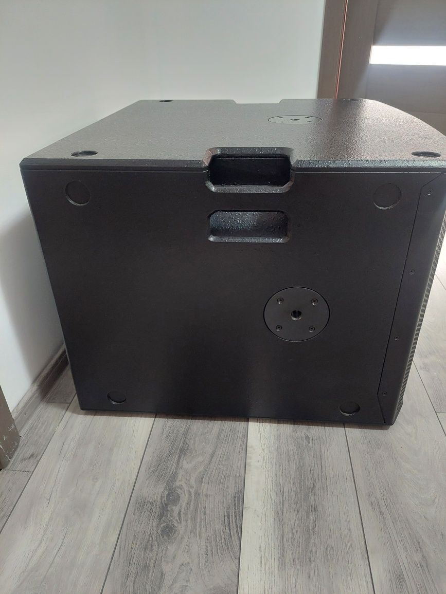 Vând subwoofer activ db tehnologies 918