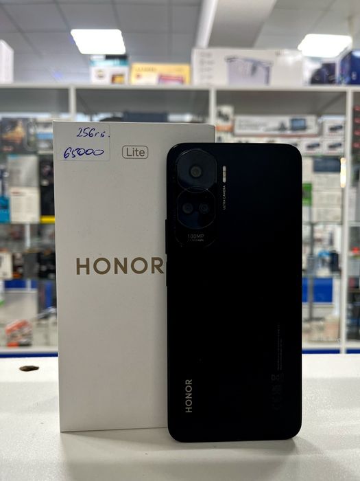 Honor 90 lite , 8/256gb