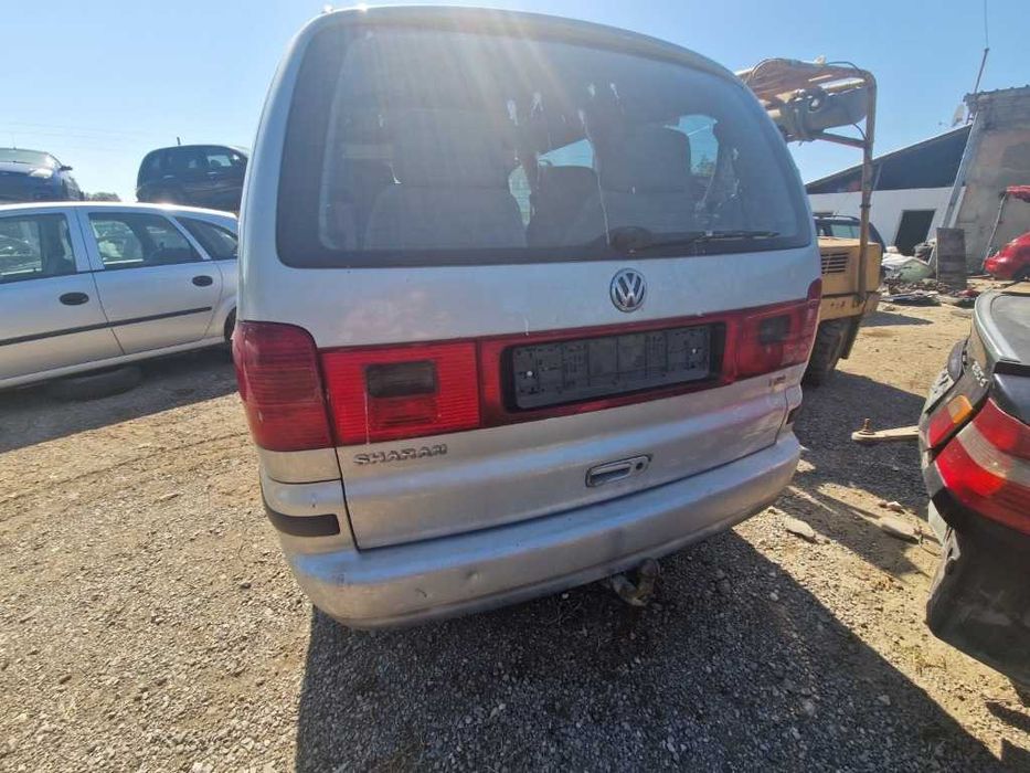 VW Sharan 116 кс теглич за части