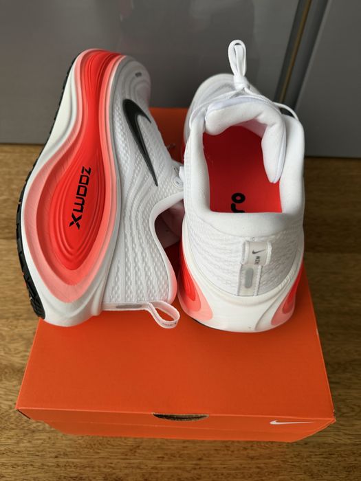 Нови Оригинални маратонки NIKE VOMERO 18 PLUS IT47,5